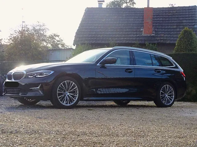 Bmw 320d touring - afbeelding 12 van  50