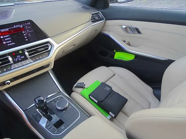Bmw 320d touring - afbeelding 33 van  50