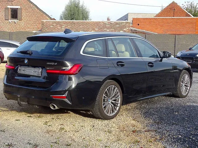 Bmw 320d touring - afbeelding 34 van  50