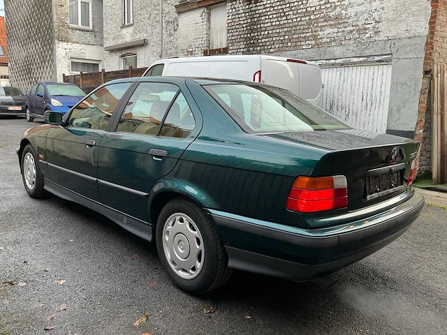 Bmw 320i - 1994 - afbeelding 12 van  31