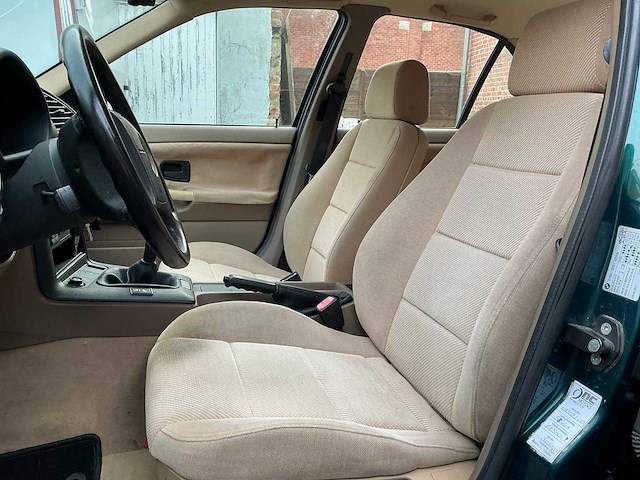 Bmw 320i - 1994 - afbeelding 31 van  31