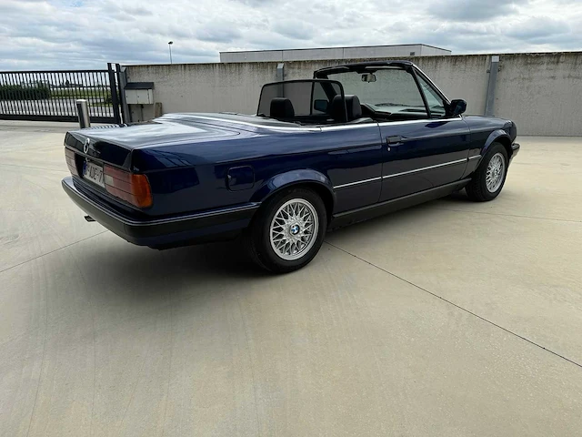 Bmw 320i e30 cabrio - afbeelding 35 van  37