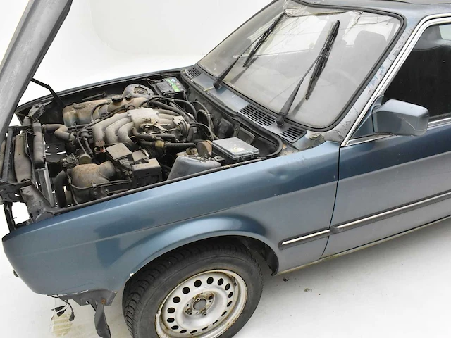 Bmw 323 - afbeelding 6 van  30