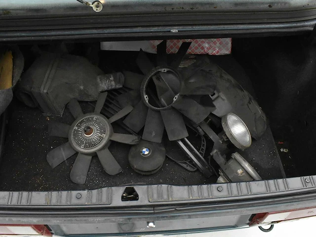 Bmw 323 - afbeelding 13 van  30