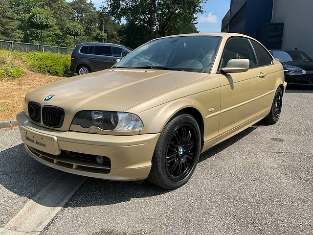 Bmw 323i, 2000 - afbeelding 1 van  39