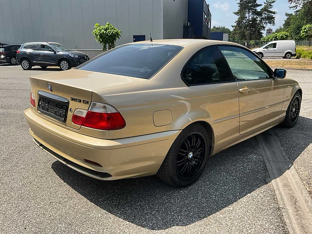 Bmw 323i, 2000 - afbeelding 35 van  39