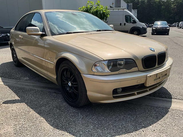 Bmw 323i, 2000 - afbeelding 37 van  39