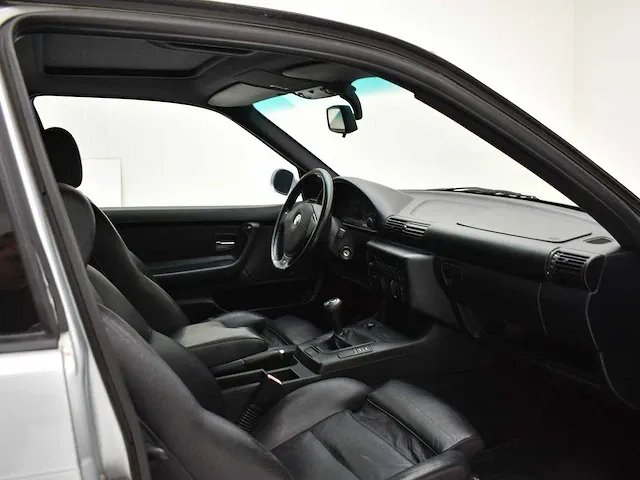 Bmw 323ti compact - afbeelding 24 van  51