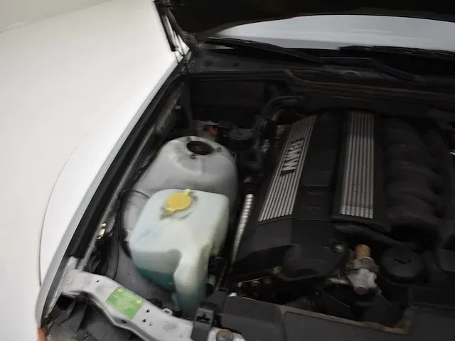 Bmw 323ti compact - afbeelding 32 van  51