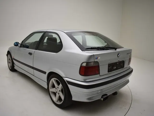 Bmw 323ti compact - afbeelding 44 van  51