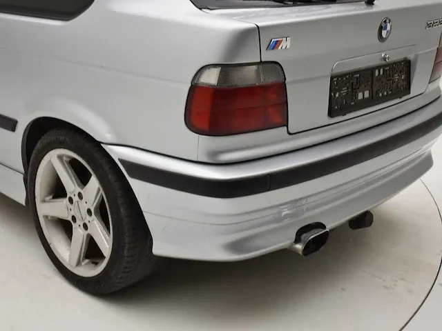 Bmw 323ti compact - afbeelding 46 van  51