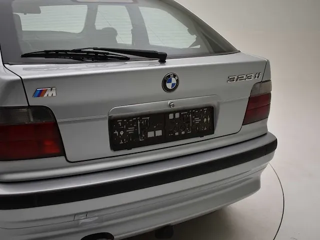 Bmw 323ti compact - afbeelding 51 van  51