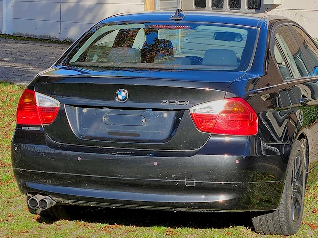 Bmw 325i automatic - afbeelding 3 van  56