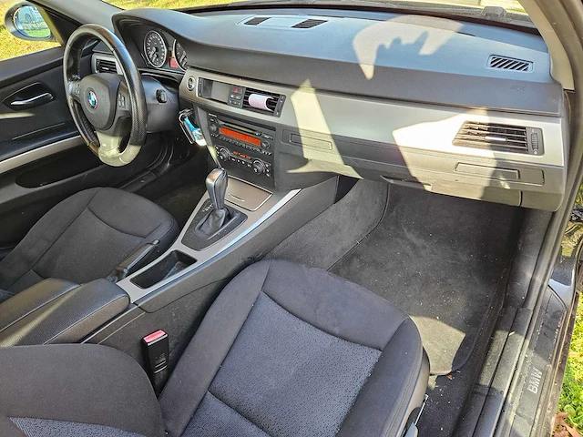 Bmw 325i automatic - afbeelding 10 van  56