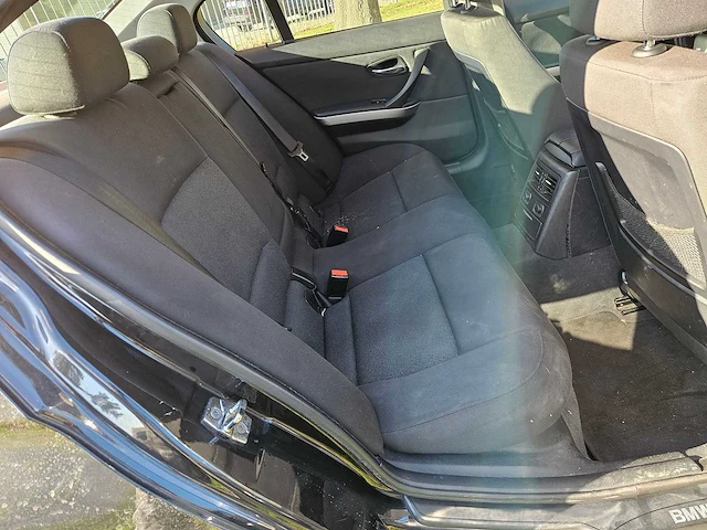 Bmw 325i automatic - afbeelding 16 van  56