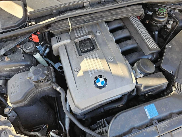 Bmw 325i automatic - afbeelding 42 van  56