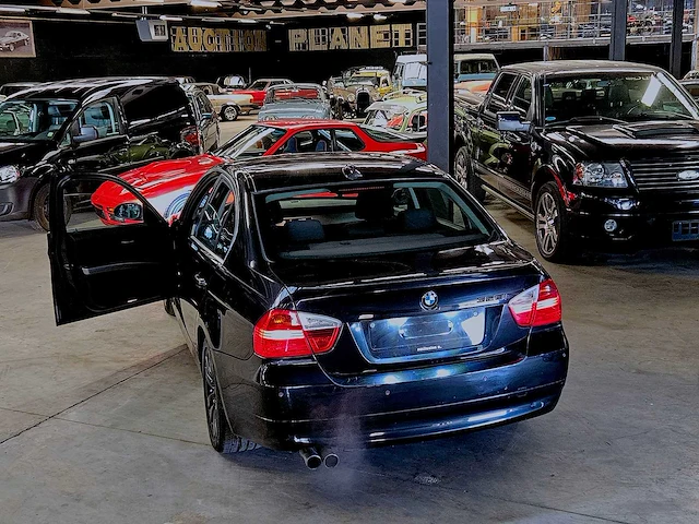 Bmw 325i automatic - afbeelding 44 van  56