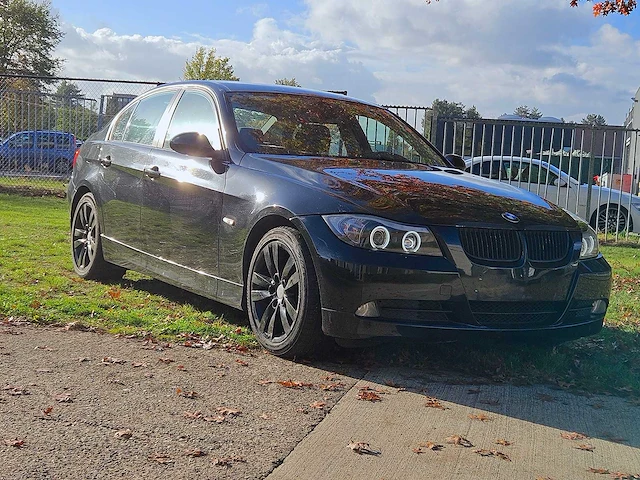 Bmw 325i automatic - afbeelding 45 van  56