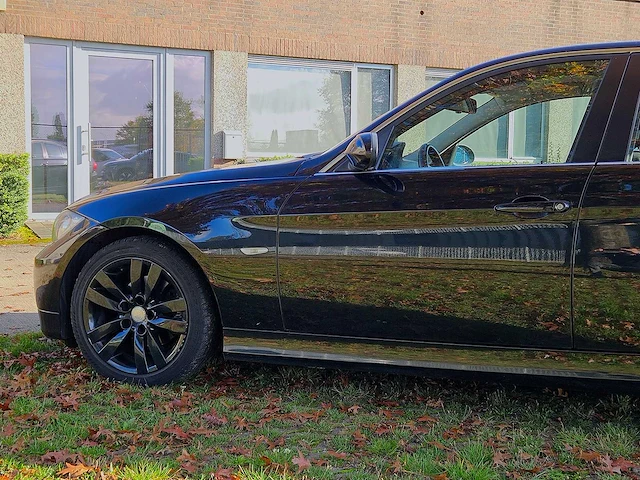 Bmw 325i automatic - afbeelding 55 van  56