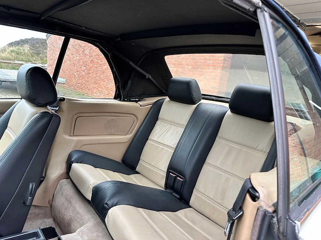 Bmw 325i cabrio - classic cars >15 - 1990 - afbeelding 26 van  35