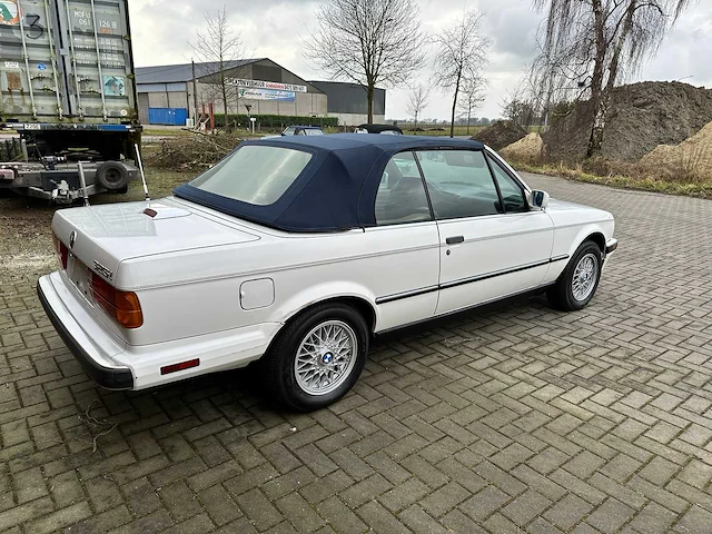 Bmw 325i cabrio - classic cars >15 - 1990 - afbeelding 35 van  35