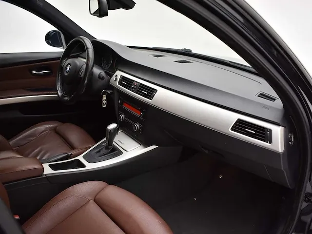 Bmw 325i e91 m-pack 2007 - afbeelding 19 van  40