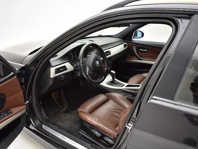 Bmw 325i e91 m-pack 2007 - afbeelding 40 van  40