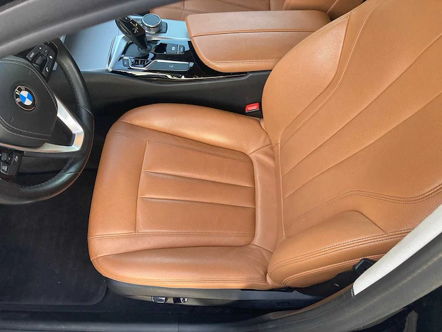 Bmw 518d - 2019 - afbeelding 2 van  10