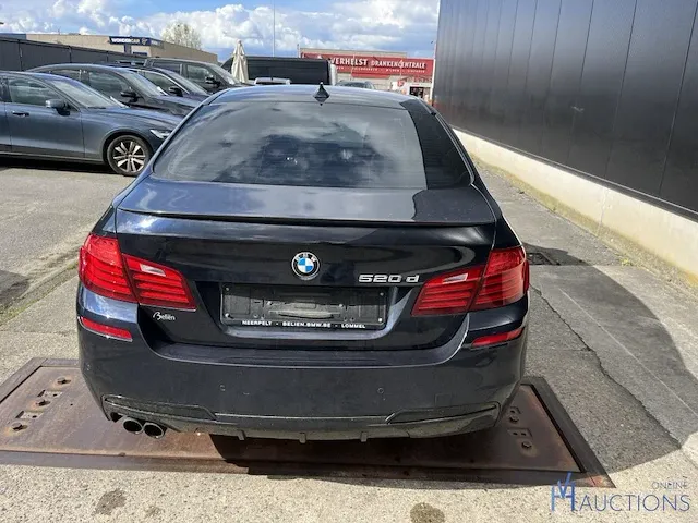 Bmw 520d - 2016 - afbeelding 9 van  13