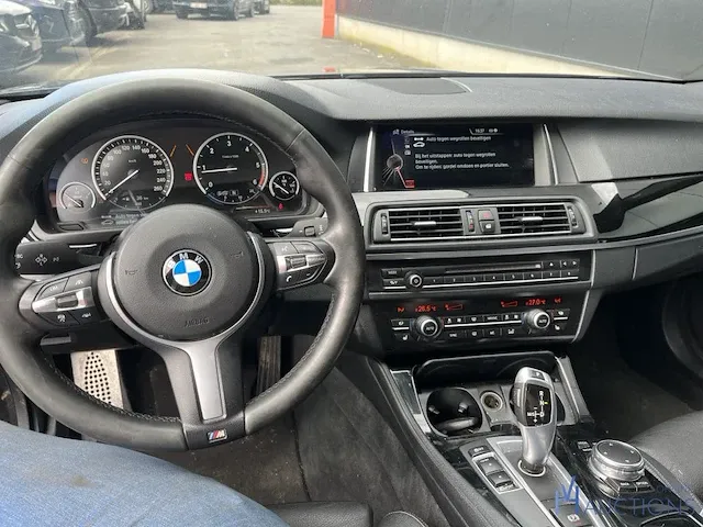 Bmw 520d - 2016 - afbeelding 13 van  13