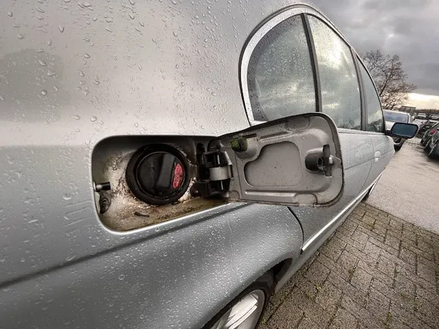 Bmw 520d, 2001 - afbeelding 4 van  27