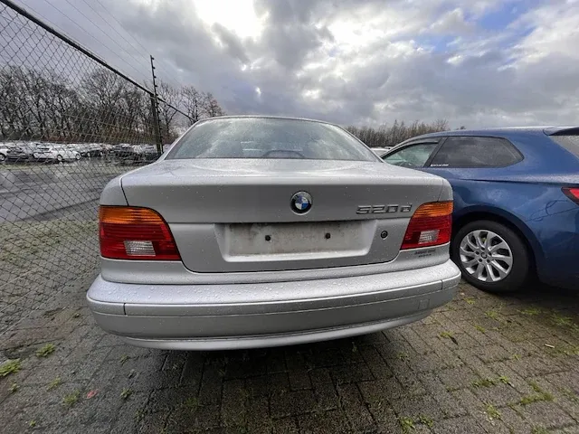 Bmw 520d, 2001 - afbeelding 7 van  27