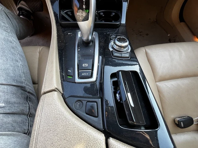 Bmw 520d, 2010 - afbeelding 8 van  41