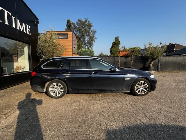 Bmw 520d, 2010 - afbeelding 34 van  41
