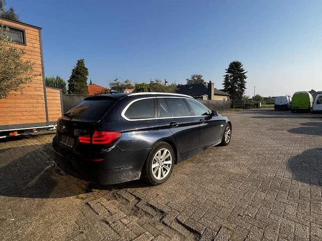 Bmw 520d, 2010 - afbeelding 37 van  41