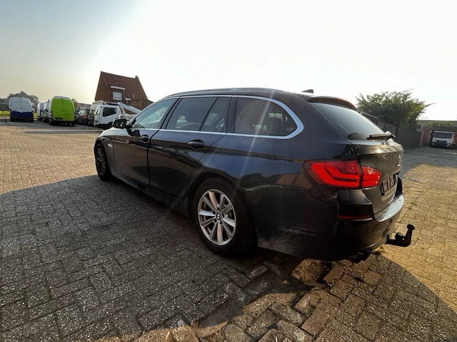 Bmw 520d, 2010 - afbeelding 39 van  41