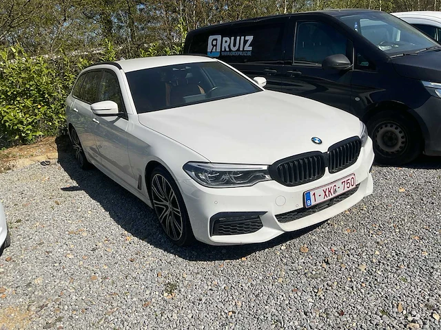 Bmw 520d personenauto - afbeelding 3 van  10