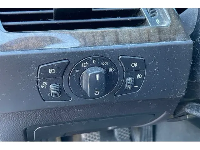 Bmw 520d sedan - afbeelding 46 van  49