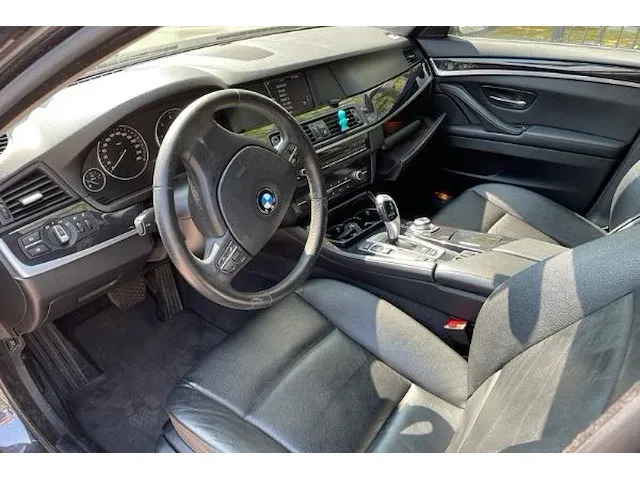Bmw 520d stationwagen - afbeelding 23 van  29