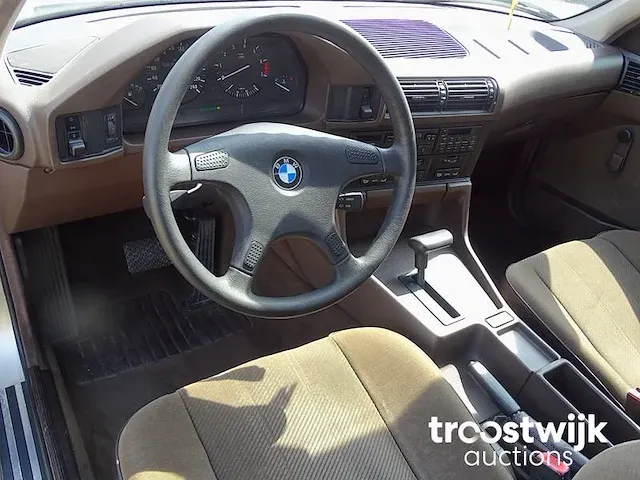 Bmw 520i automatic - afbeelding 29 van  58