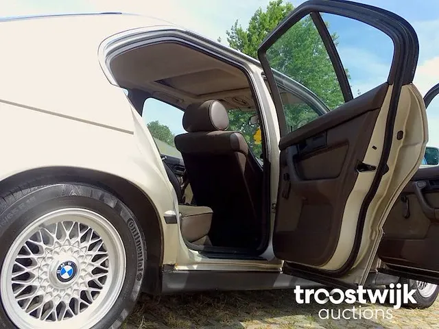 Bmw 520i automatic - afbeelding 19 van  58