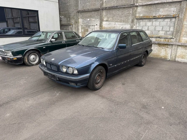 Bmw 520i - afbeelding 1 van  8