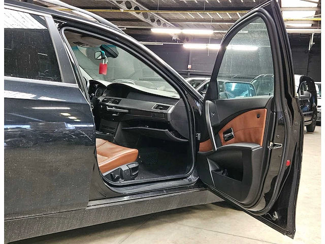 Bmw 523i touring automatic (project-basis) lpg - afbeelding 9 van  50