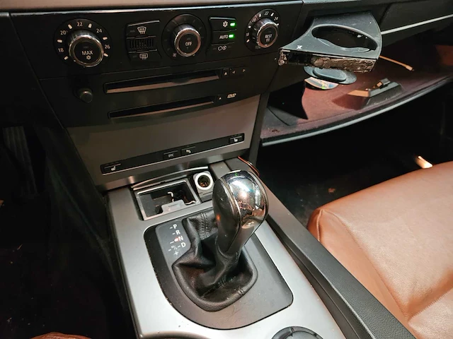 Bmw 523i touring automatic (project-basis) lpg - afbeelding 27 van  50