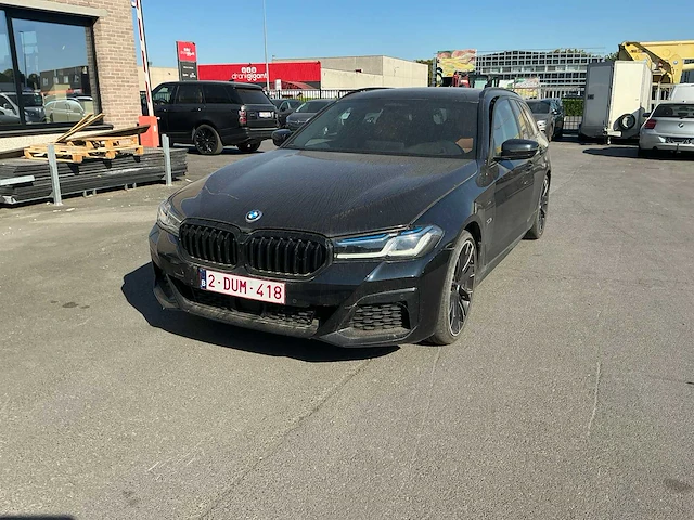Bmw 530e touring stationwagen - afbeelding 1 van  14