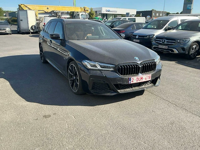 Bmw 530e touring stationwagen - afbeelding 7 van  14