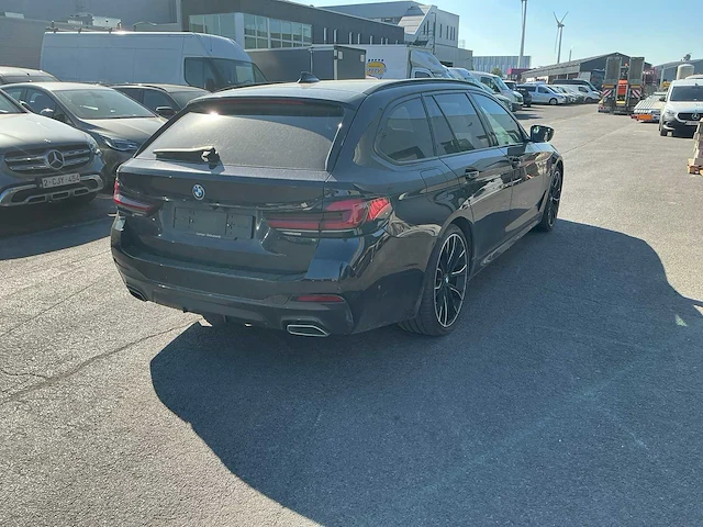 Bmw 530e touring stationwagen - afbeelding 8 van  14