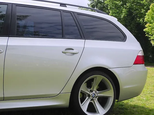 Bmw 535d touring (m-pack) - afbeelding 19 van  67
