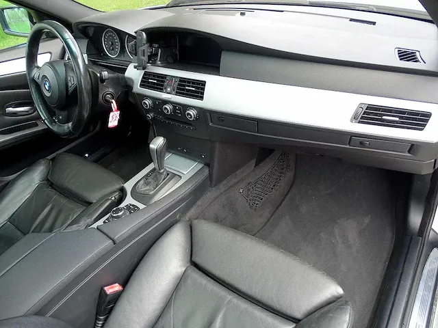 Bmw 535d touring (m-pack) - afbeelding 27 van  67