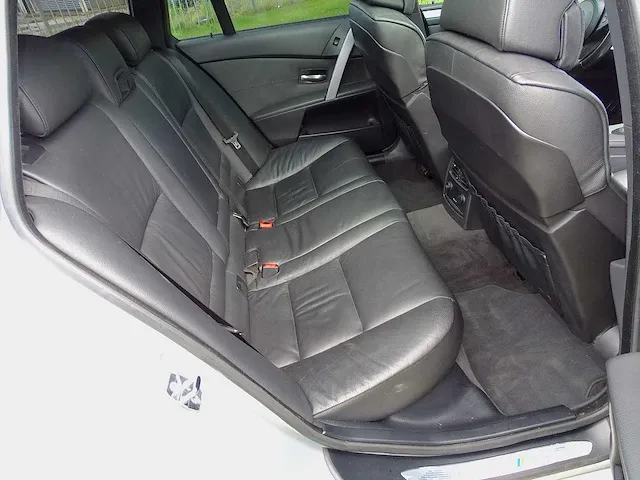 Bmw 535d touring (m-pack) - afbeelding 32 van  67